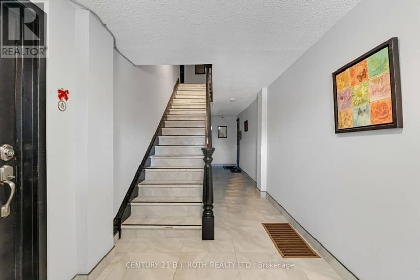 184 Borland Street E — photo 7 of 40