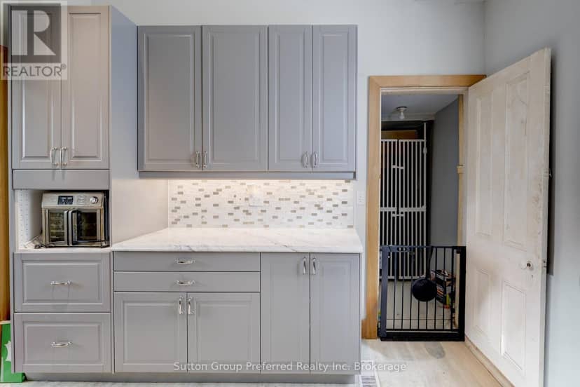 4 Clyde Street — photo 15 of 31
