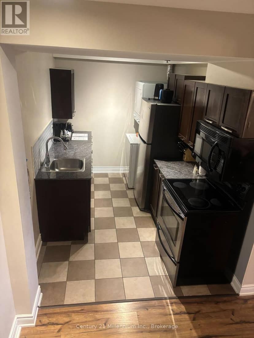 2307 - 9 Harbour Street E — photo 12 of 26
