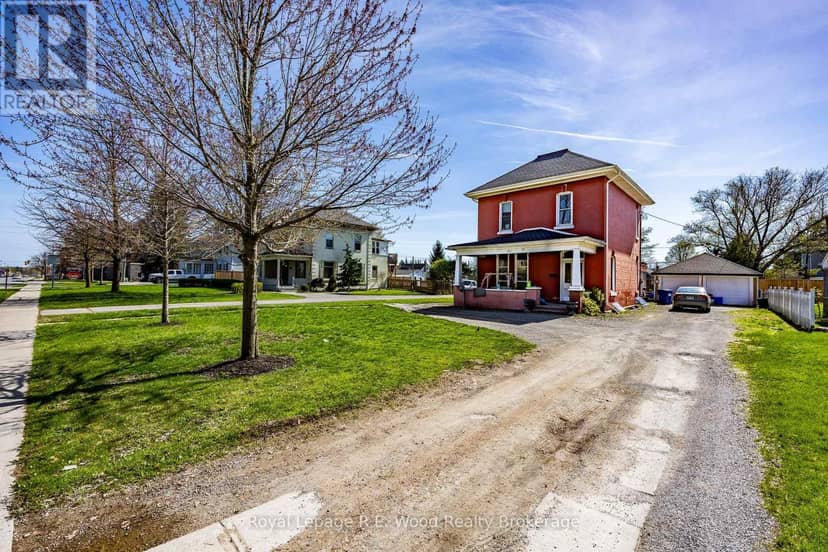 267-273 Broadway, Tillsonburg, photo 3