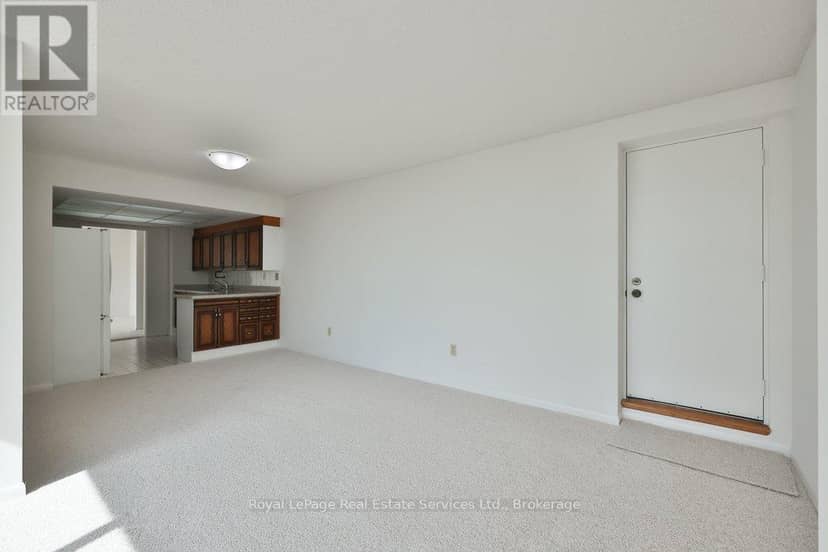 208 - 2180 Marine Drive — photo 16 of 40