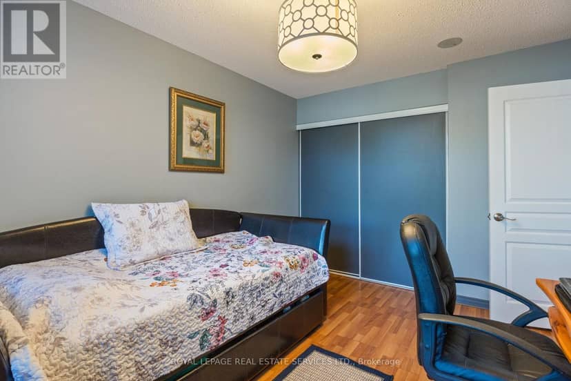 101 - 9 Northern Heights Drive — photo 22 of 29