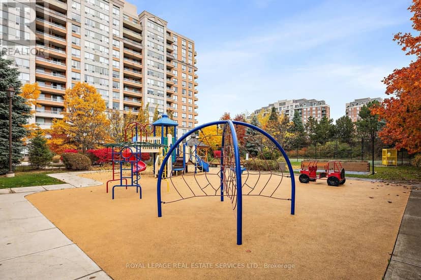 101 - 9 Northern Heights Drive — photo 28 of 29
