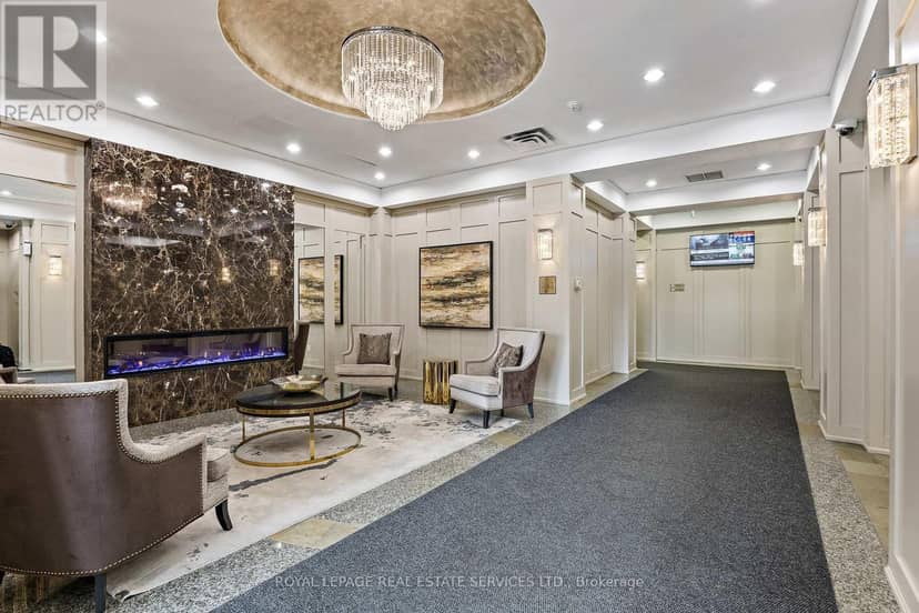 101 - 9 Northern Heights Drive — photo 3 of 29