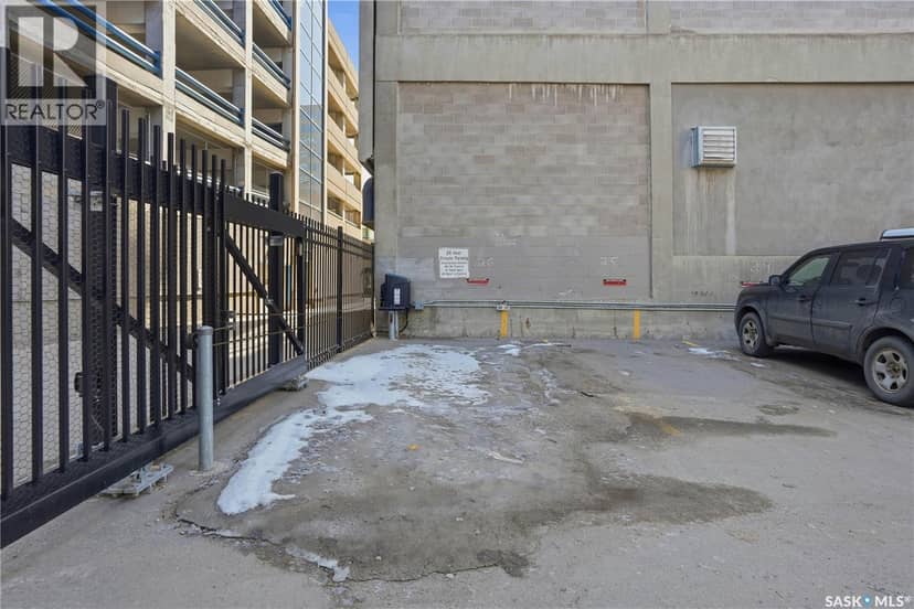 1108 1867 Hamilton STREET — photo 29 of 34