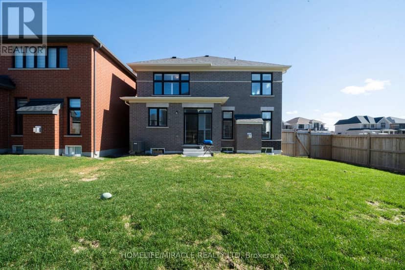 1 Ainslie Hill Crescent — photo 3 of 40
