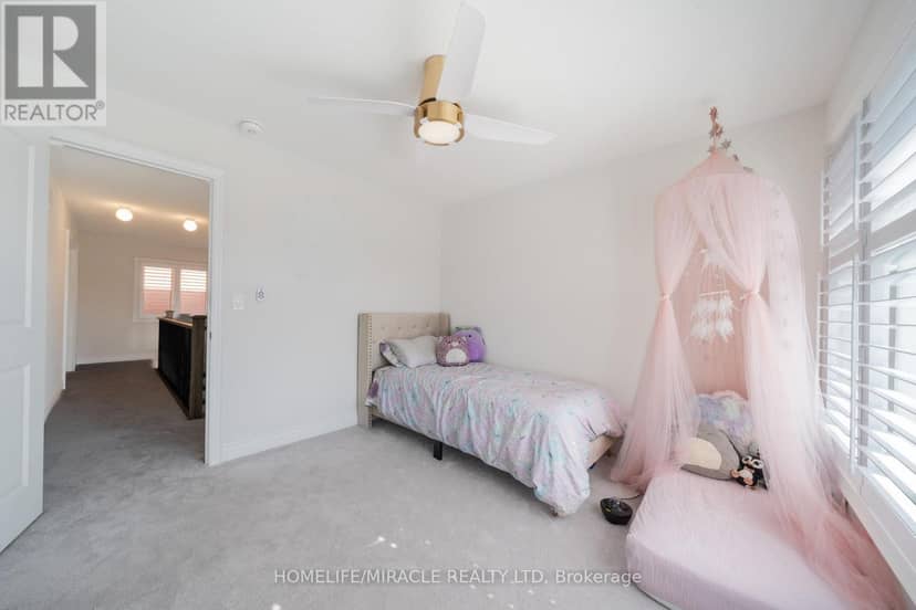 1 Ainslie Hill Crescent — photo 40 of 40
