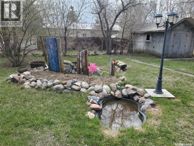 321 1st STREET W — photo 37 of 40