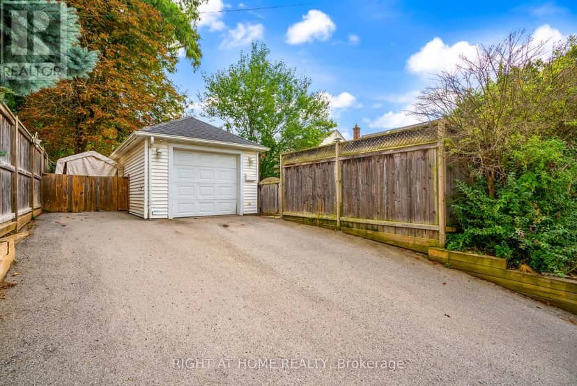 5201 Valley Way — photo 2 of 40