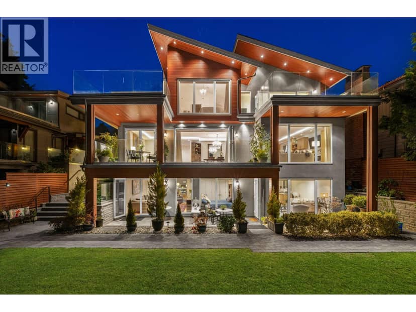 2449 KINGS AVENUE, West Vancouver