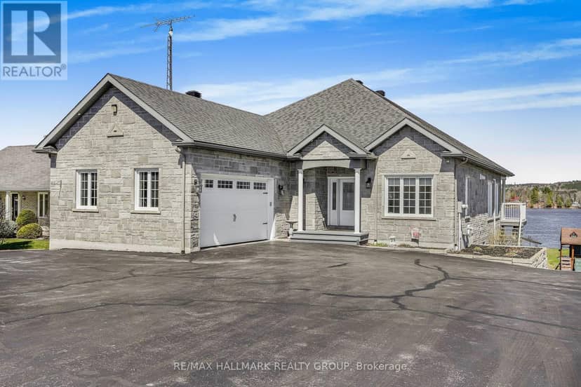 261 Concession 1 Road, Alfred and Plantagenet, photo 4