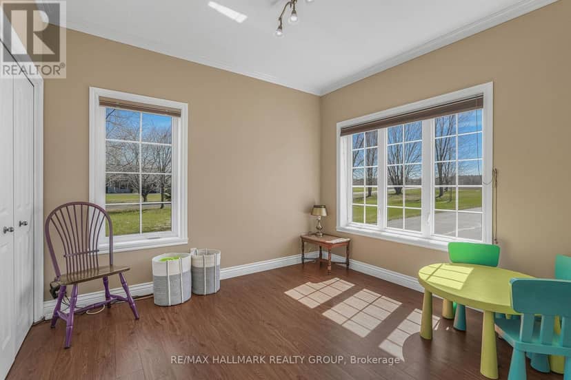 261 Concession 1 Road, Alfred and Plantagenet, photo 6