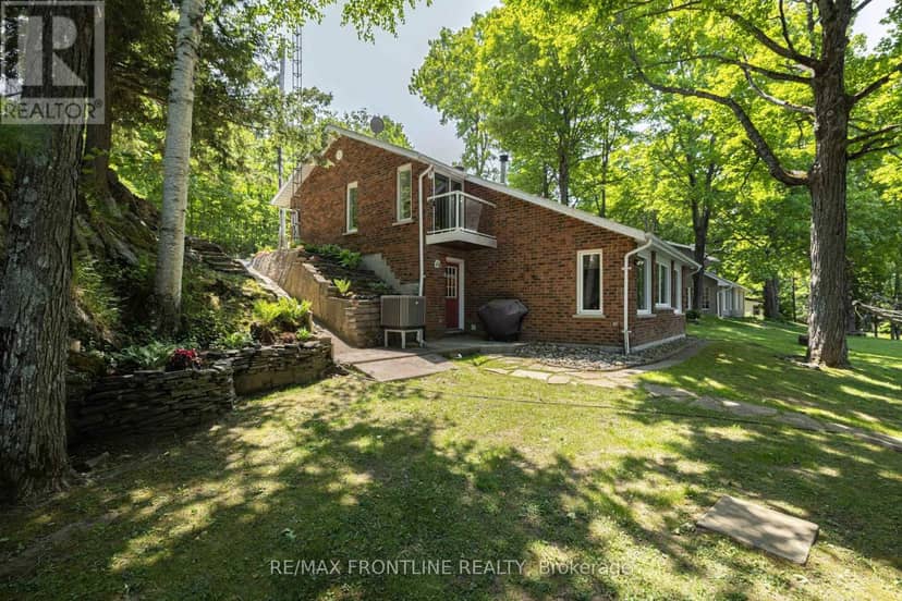 1047 Country Lane — photo 2 of 40
