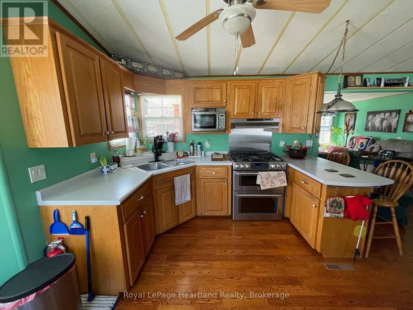 11 - 77719 Bluewater Highway, Bluewater, photo 3