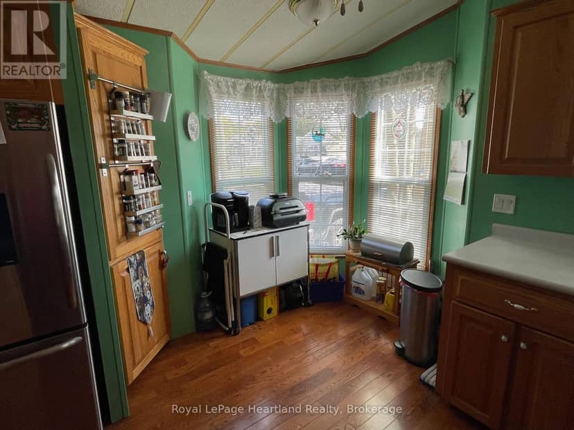 11 - 77719 Bluewater Highway, Bluewater, photo 5