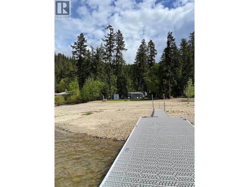 8558 HWY 97A, Mara, photo 3