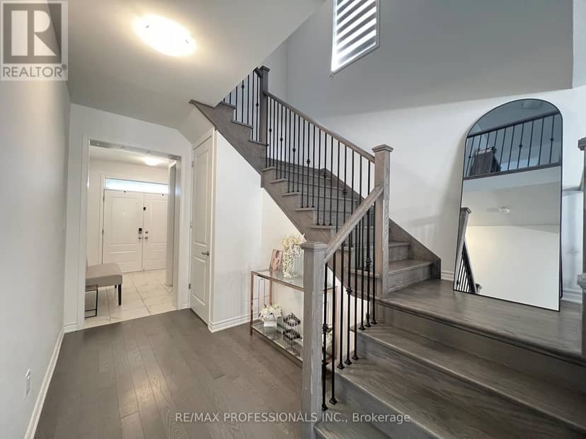 687 Lamb Street — photo 10 of 40
