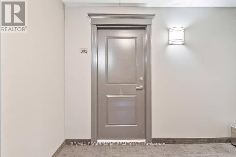 302 - 5020 Corporate Drive — photo 4 of 29