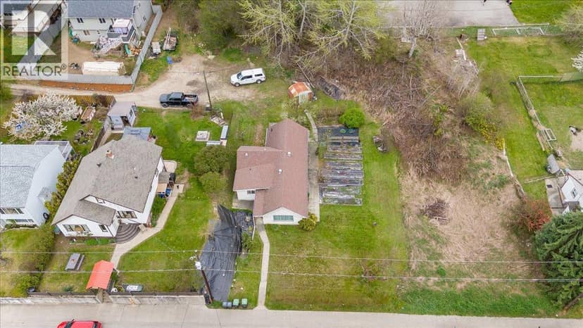 637 9th Avenue, Castlegar, photo 4