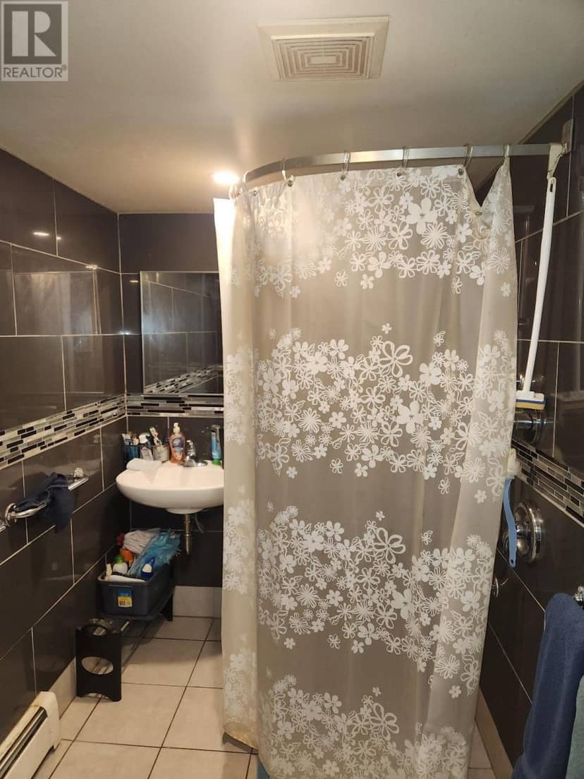 74 Victoria Street — photo 18 of 22