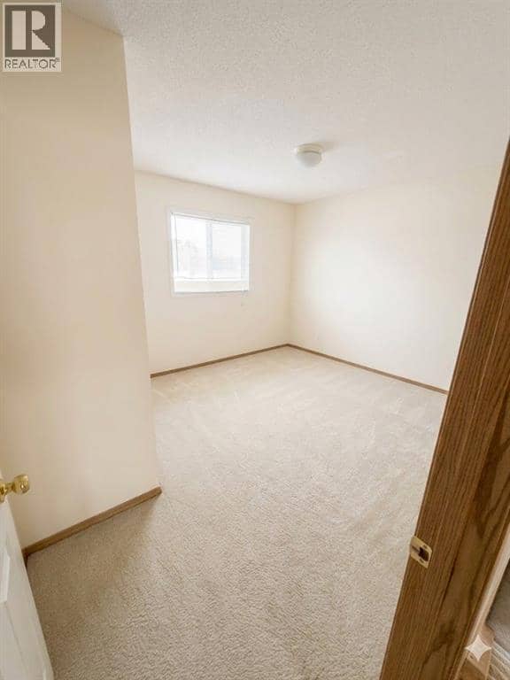 746 Martindale Boulevard NE — photo 14 of 31