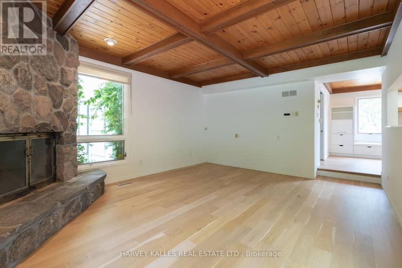 23 Royal Oak Drive — photo 19 of 39