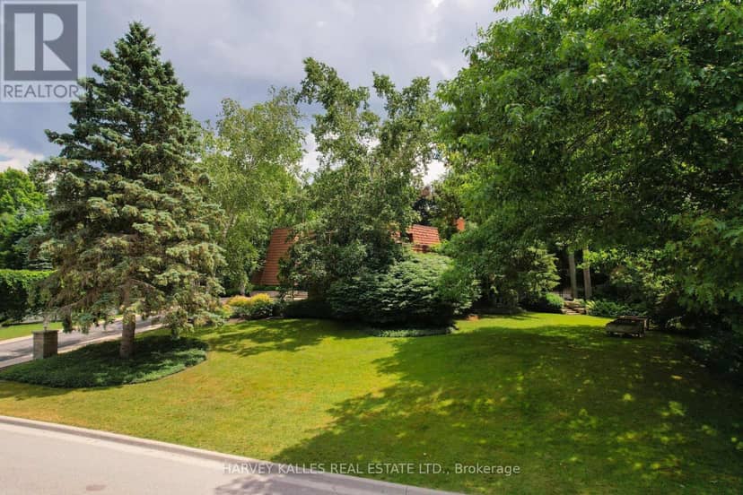 23 Royal Oak Drive — photo 28 of 39