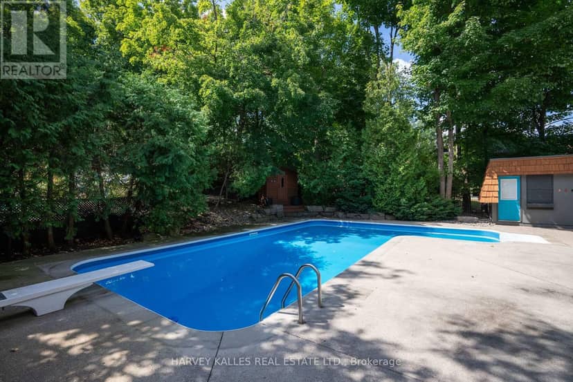 23 Royal Oak Drive — photo 35 of 39