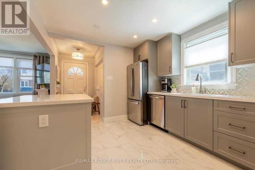 203 Bagot Street — photo 13 of 32