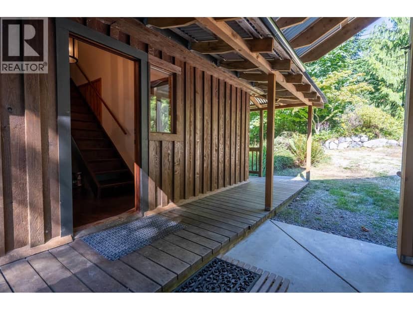 2931 GRAUMAN ROAD, Roberts Creek, photo 5