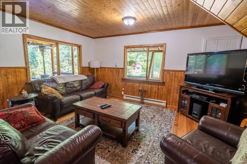 2931 GRAUMAN ROAD, Roberts Creek, photo 7