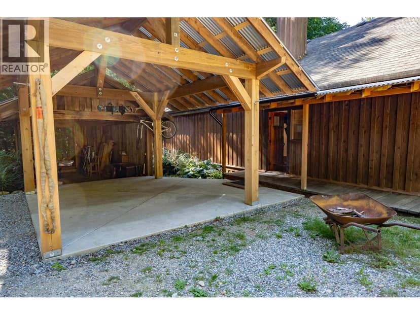 2931 GRAUMAN ROAD, Roberts Creek, photo 8