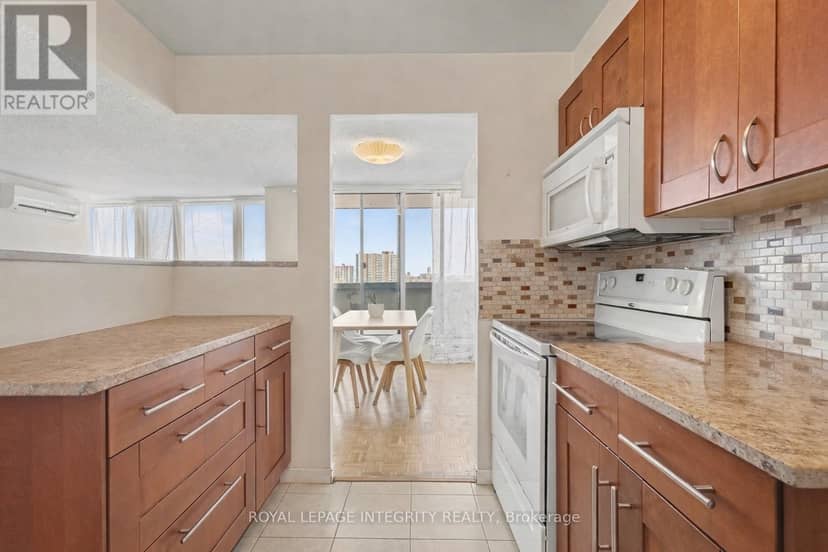 803 - 2625 Regina Street — photo 15 of 29