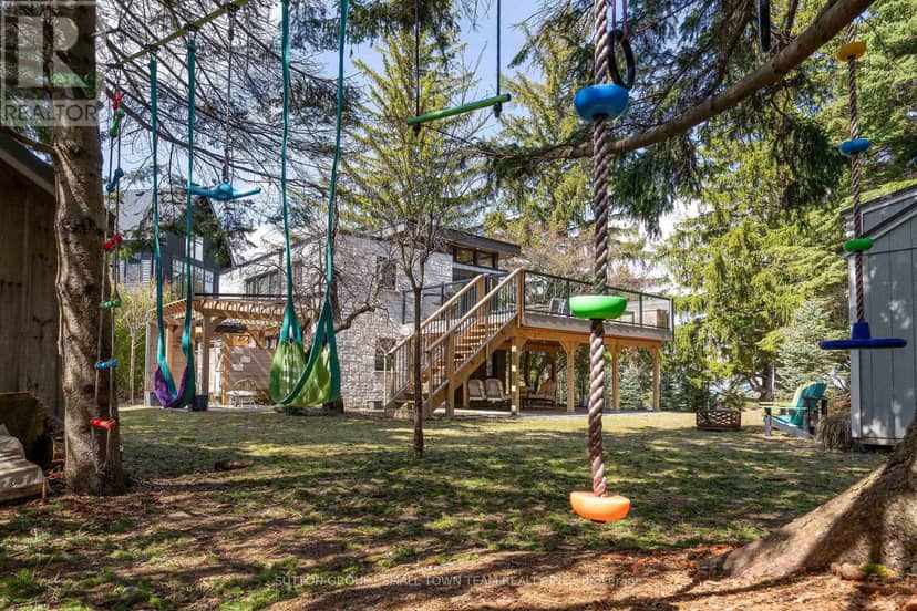 114 Lakeshore Road W — photo 2 of 40