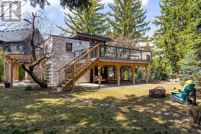 114 Lakeshore Road W — photo 32 of 40