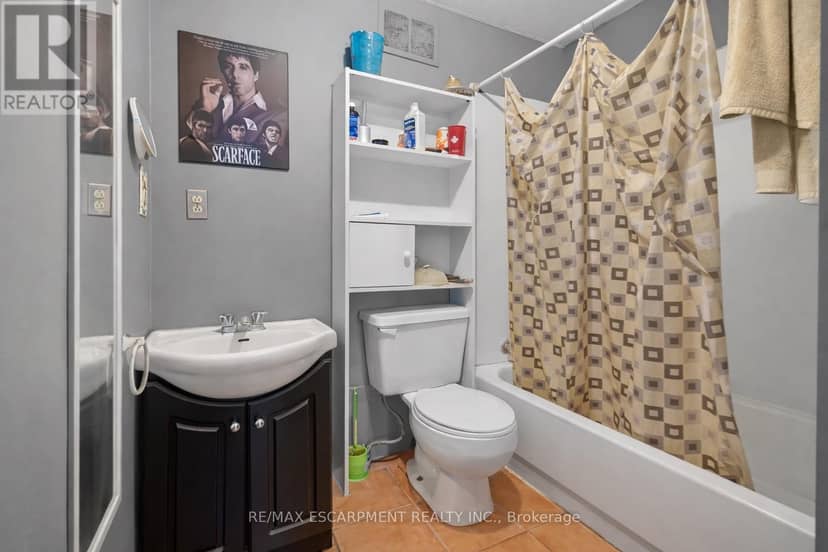 38 Hess Street S — photo 14 of 40