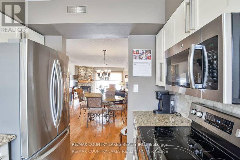 15 - 24 Laguna Parkway — photo 7 of 29