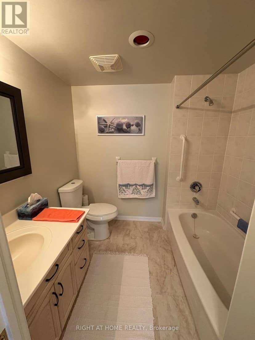 309 - 90 Dean Avenue — photo 29 of 40
