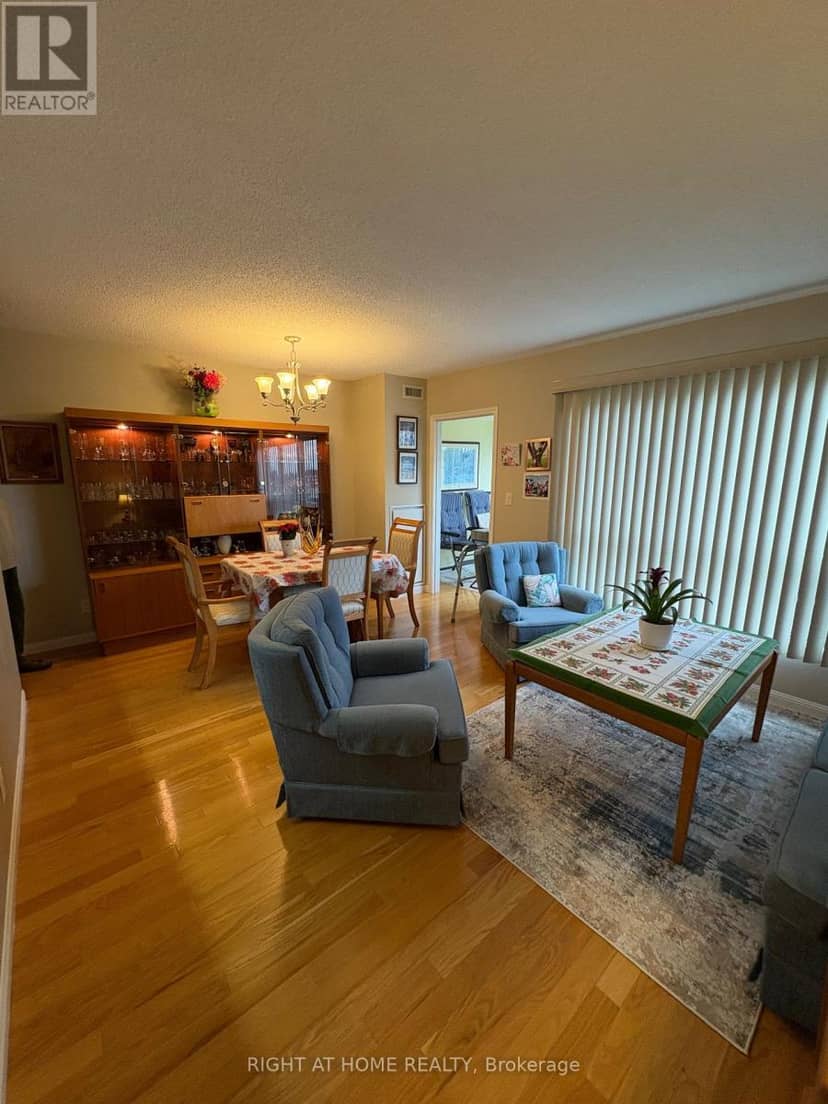 309 - 90 Dean Avenue — photo 34 of 40