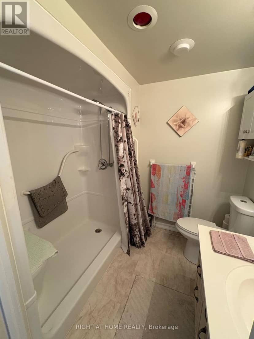 309 - 90 Dean Avenue — photo 37 of 40