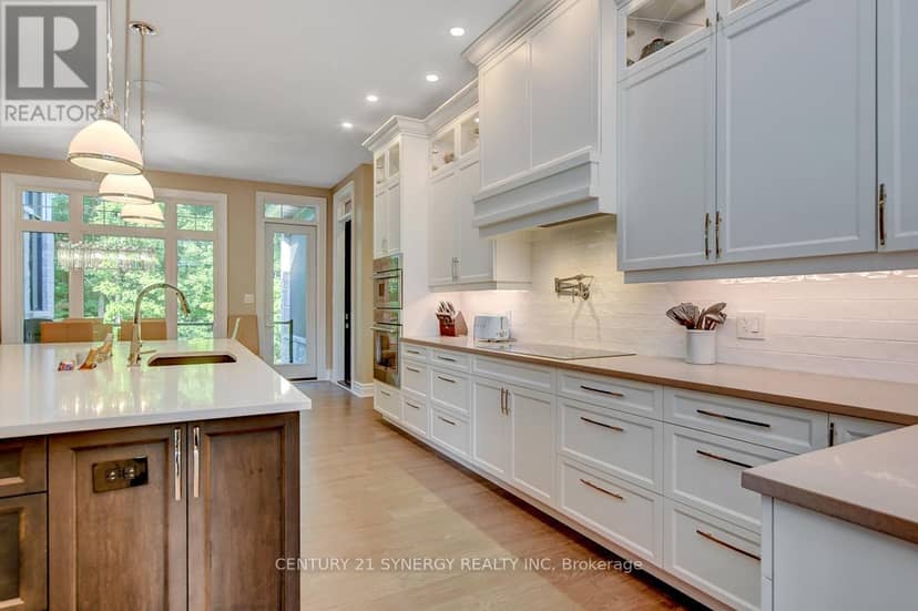 1443 Duchess Crescent — photo 18 of 40