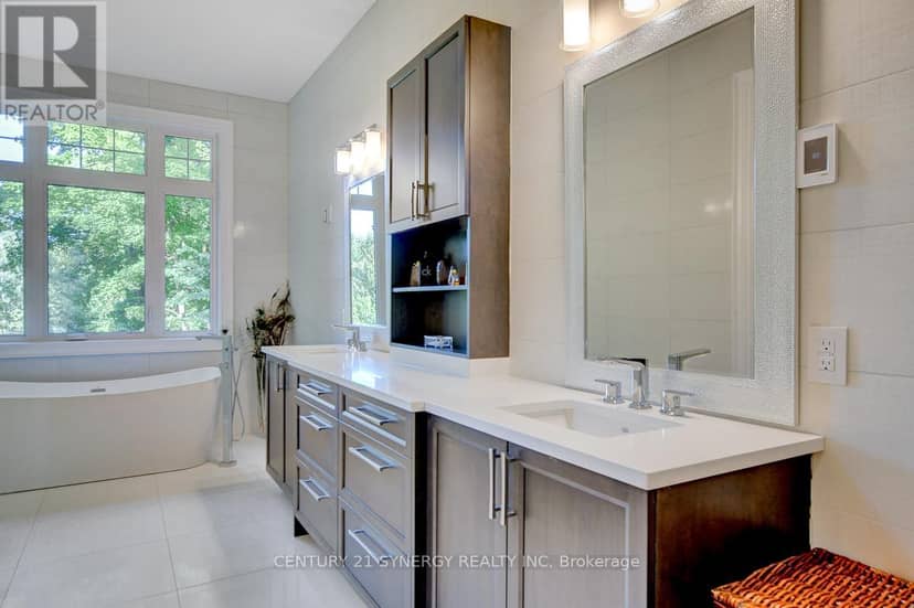 1443 Duchess Crescent — photo 25 of 40