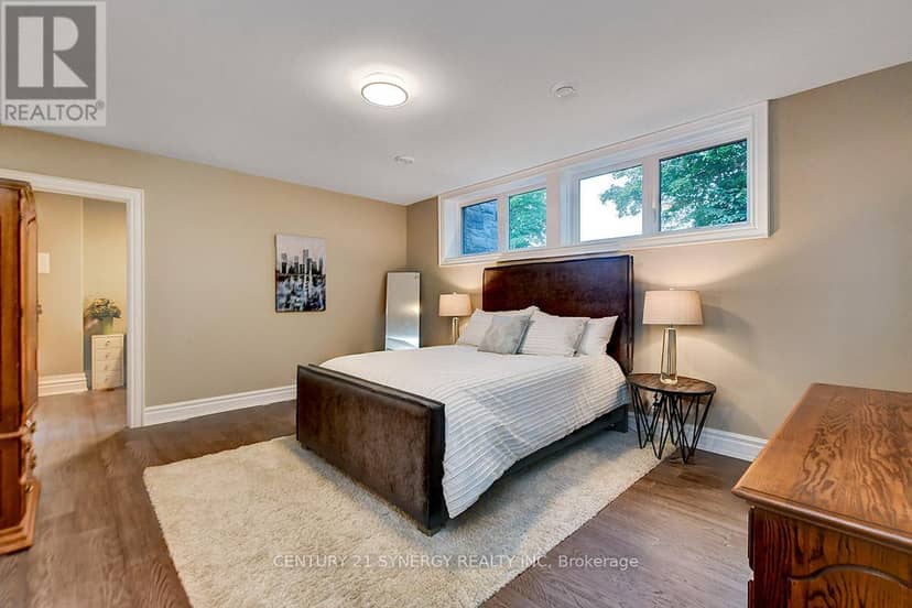 1443 Duchess Crescent — photo 37 of 40