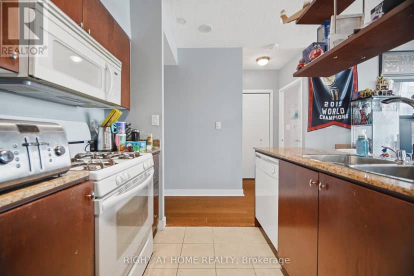 2107 - 10 Navy Wharf Court, Toronto, photo 5