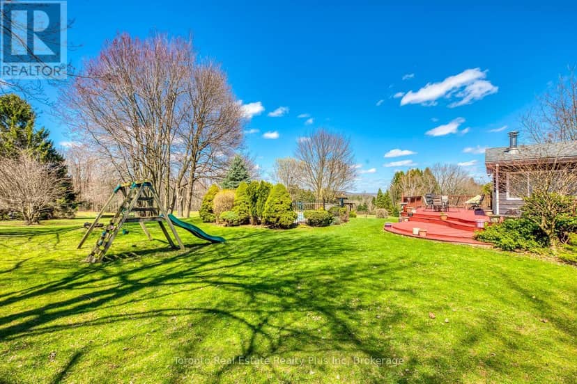 1215 Britannia Road — photo 4 of 19