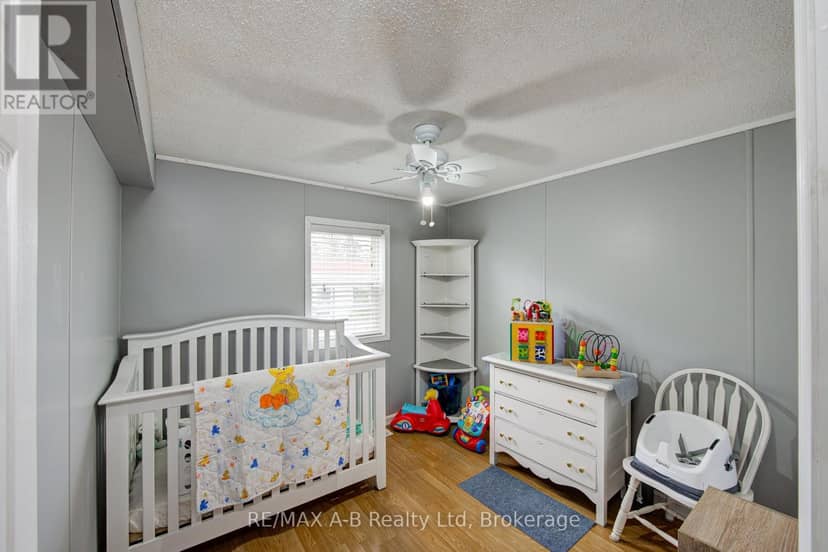 933 - 316489 31st Line — photo 17 of 40