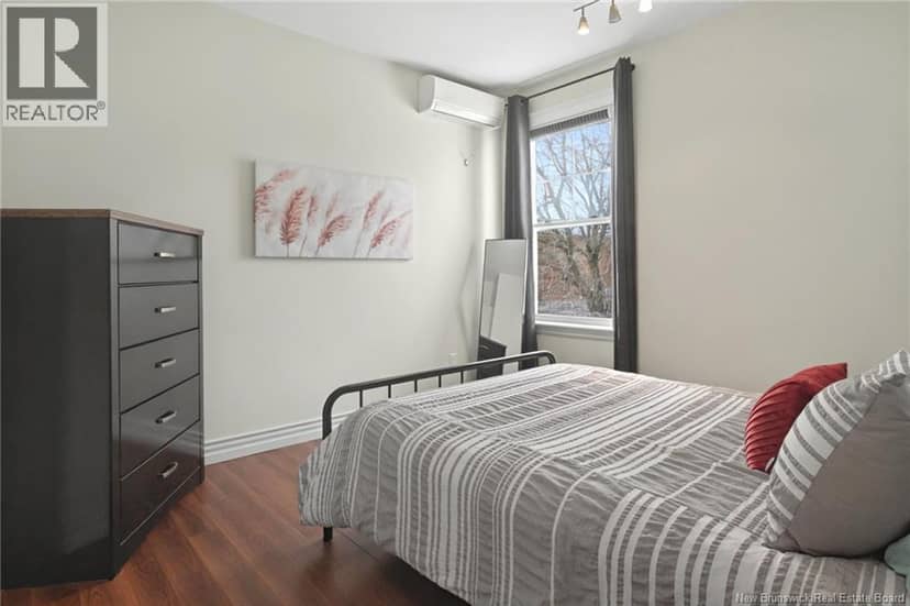 94 Newton Unit# A — photo 11 of 29