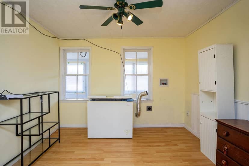 906 COUNTY LINE Road — photo 13 of 37