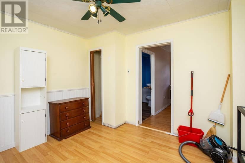 906 COUNTY LINE Road — photo 14 of 37