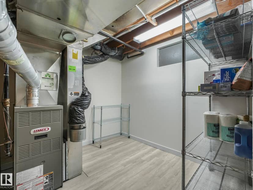 7607 70 AV NW — photo 38 of 38